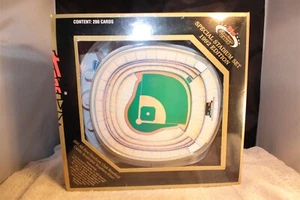 TOPPS 1992 STADIUM CLUB MUPRHY DOME SIGILLATO IN FABBRICA SET 200 CARTE JETER RC - Foto 1 di 3