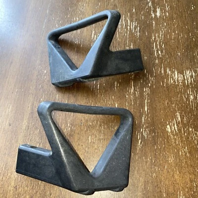 Mercedes-Benz 500 SEC Coupe - Seat Belt Presenter Guide Pair ***WEAR*** Foto 1 de 4