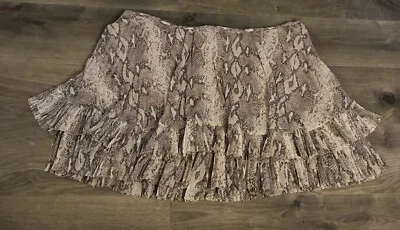 Mini Falda Acampanada Banana Republic Para Mujer S 14 MARRÓN MARFIL Mini Capas Linda Nueva Foto 1 de 4