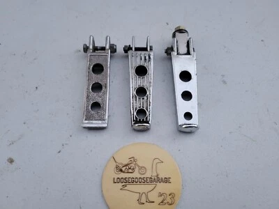 3x Clavijas de pie Harley Davidson Agujeros cromados Montajes sagrados Chopper Sportster Dyna Foto 1 de 4