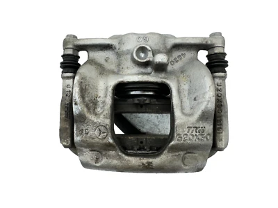 2014-2019 MERCEDES BENZ CLA 250 FRONT RIGHT OR LEFT BRAKE CALIPER OEM - Image 1 of 4