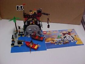 VINTAGE LEGO PIRATES SET 6279 COMPLETE W/INSTRUCTIONS VERY NICE SKULL ISLAND