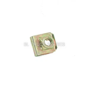 HINO FC / FB (1997-2002) OUTER GUARD INNER BRACKET - (LH = RH) - Picture 1 of 1