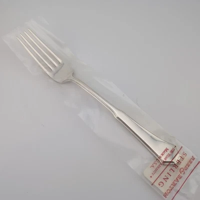 Tenedor de cena Reed & Barton American Federal de plata esterlina - 7 5/8" - sellado Foto 1 de 3