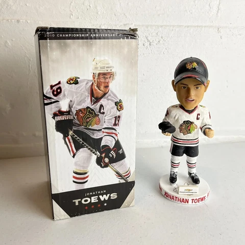 Jonathan Toews Chicago Blackhawks Bobblehead 2009-10 Champs Anniversary w/ Box Cover