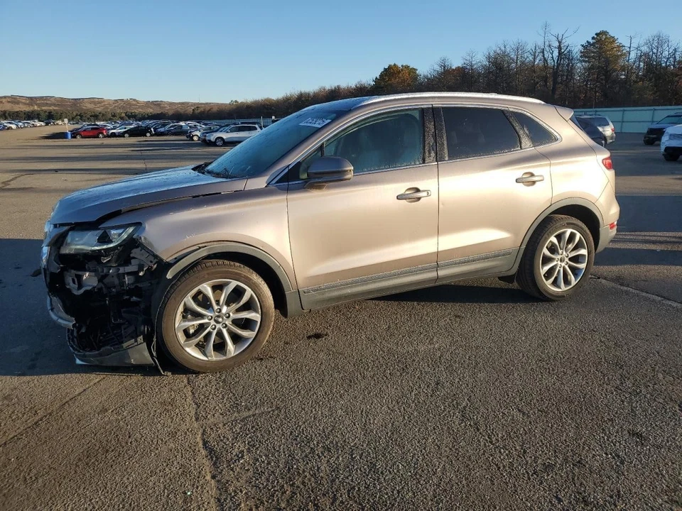 Used Rear Left Door Assembly Rear Side fits: 2019 Lincoln Mkc Rear Left Grade A Foto 1 de 4