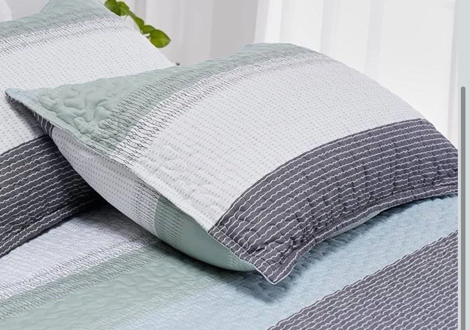 2 Almohadas Acolchadas De Colección Años 80 Falsas Preppy Casa de Campo Mechonadas Gris Pastel Azul Mod LIMPIAS Foto 1 de 4