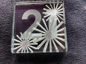 Glas 21. Medaille Miniatur Silber 3 Starburst Effekt auf Rückseite. - Bild 1 von 3