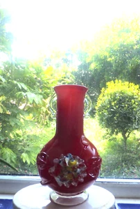 Venezianischer Murano-Stil rubinrot gehülltes Glas Blume geprägte Vase aus Italien - Bild 1 von 7