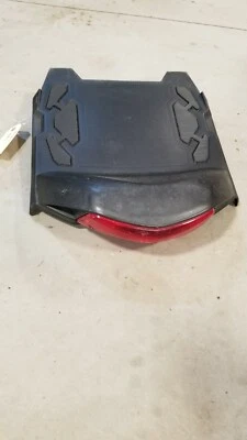04 Skidoo Mxz Rev Mach Z Rear Rack Cargo Tunnel Cover 800 600 Tail Light Luggage Foto 1 de 4