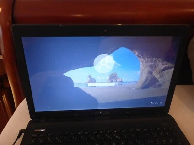 Ordinateur Asus R500VD-SX410H - Photo 1/4