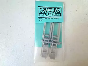 Grandt Line #5197 HO Scale RGS Style Depot Doors (pkg of 4) - NOS - Picture 1 of 3