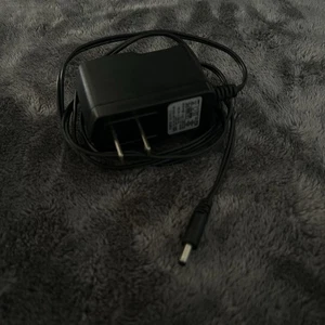 Shenzhen Power Supply Model HL-050/2000-FB0S-EE 5V 2A - Picture 1 of 3
