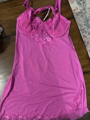 Babydoll Victoria's Secret de una pieza sin forro de encaje magenta grande nuevo con etiquetas Foto 1 de 4