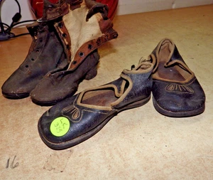 LOT OF 2 ANTIQUE VICTORIAN ERA LEATHER CHILD SHOES ONE PAIR OF BOOTS 1890'S - Picture 1 of 3