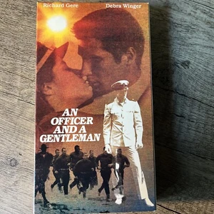 An Officer and a Gentleman (VHS, 1997) - Foto 1 di 3