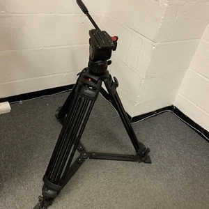 Sachtler Tripod FSB 4 And Mount - Picture 1 of 7