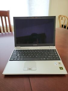 Sony VIAO VGN-SZ120P LAPTOP COMPUTER - Authentic - Used - Not tested!