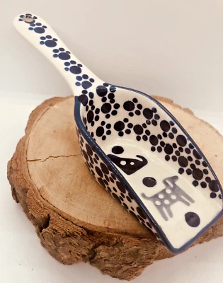 Cucharada de croquetas de cerámica polaca cucharada de comida dura cuentos de cachorros perro impresiones de patas de 7" de largo Foto 1 de 4