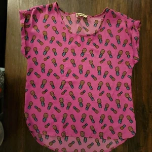 Women's Blouse Size L Purple/Pink Pineapple Print Pink Rose Brand Cute - Picture 1 of 8
