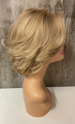 НОВЫЙ С ЯРЛЫКАМИ НОВЫЙ YAFFA ПАРИКИ ЕВРОПЕЙСКИЙ КОШЕРНЫЙ ВЫДЕЛЕННЫЙ ПРЕДВАРИТЕЛЬНЫЙ УКОРЕНИВШИЙСЯ СВЕТЛЫЙ ПАРИК BB6LYR-3 - Изображение 1 из 4