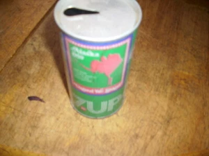 VINTAGE 7Up, United We Stand - Alaska - Stahl Zuglasche Soda Dose - Bild 1 von 2