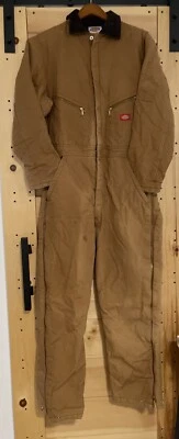 Mono de pato aislante Dickies caqui para hombre grande longitud regular Foto 1 de 4