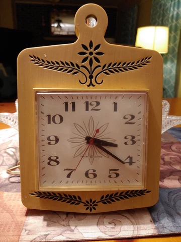 GE Kitchen Wall Clock Vintage 70's Harvest Gold Works Cover