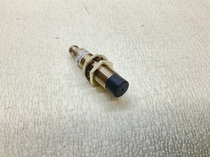 Allen Bradley 872C-D8NE18-D4 Inductive Proximity Sensor 10-30 VDC 872C (TBI) - Picture 1 of 7