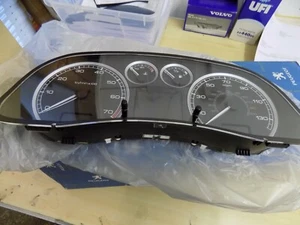 Genuine NEW Peugeot 307 Automatic Petrol Speedo Instrument Cluster 6104ZW - Picture 1 of 1