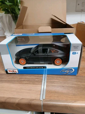 1:24 Toy Car Model - Image 1 of 4