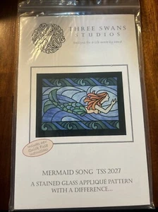 Patrón de apliques de vitral de canción de sirena Three Swans Studios TSS 227  - Imagen 1 de 2