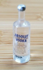 RC Escala 1/10 1/12 Miniatura Vodka Botella Alcohol Rock Crawler Camión Accesorio - Imagen 1 de 2