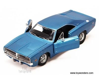 LOOSE  34256 Showcasts Collectibles  1969 Dodge Charger Hardtop. 1:25 scale - Image 1 of 2