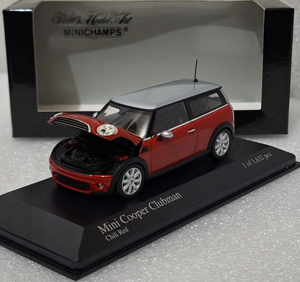 Mini Cooper Clubman Chilli Red/ Grey 2007 1:43 Minichamps 431138610 RARITY!! - Image 1 of 4