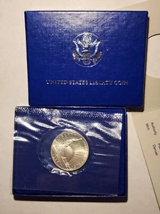 1986 United States Commemorative Liberty Half Dollar Coin Clad - Picture 1 of 11