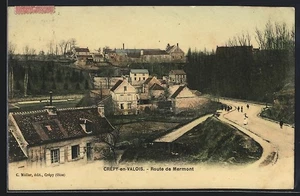 CPA Crépy-en-Valois, Route de Mermont avec vue sur les maisons et le paysage ru - Picture 1 of 2