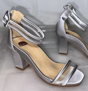 New BARED Petrel Leather Sandals Heels Size 35 #32748 Gorgeous - Picture 1 of 12