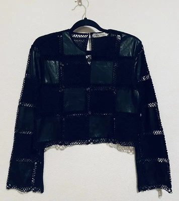 Top Zara Mujer Mediano Negro Cuero Vegano Crochet Patchwork Capricho Punk Foto 1 de 4