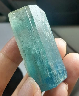 146ct Rough Aquamarine  - Photo 1/4