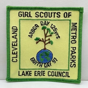 Vintage 1997 Girl Scouts Cleveland Lake Erie Council Arbor Earth Day Event Patch - Picture 1 of 3