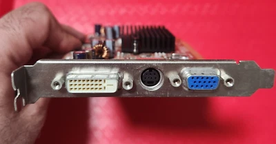 Asus Radeon EAX300LE 128MB DDR PCI-E Graphics Card VGA/DVI/S-Video Express - Image 1 of 3