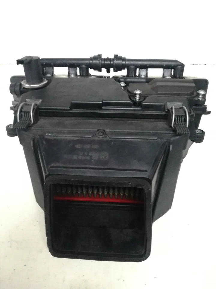 13718526559 CASSA FILTRO BMW S1000 RR 2012  Foto 1 de 3