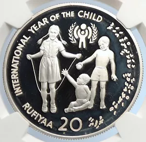 1979 MALDIVES ISLANDS International YR CHILD Silver 20 Rufiyaa Coin NGC i105703 - Picture 1 of 5