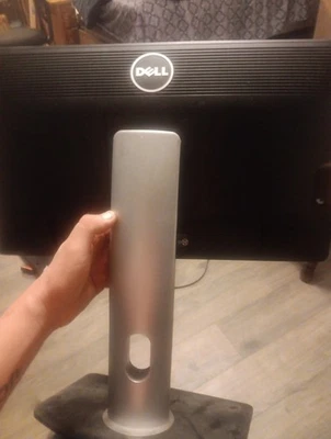 Dell P2212HB 21.5 inch Widescreen LCD Monitor - Image 1 of 2