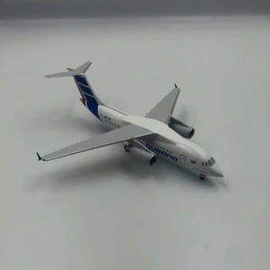 Aircraft model Antonov An-158 Cubana Reg: UR-EXC scale: 1/200 - Picture 1 of 15