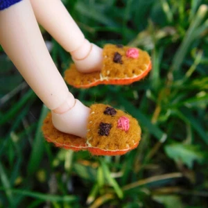 Winzige niedliche Critter Hausschuhe - Puppenschuhe passend für Mini-Animator, Obitsu 11, Obitsuroid - Bild 1 von 8