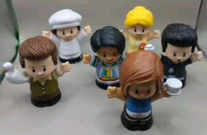 Fisher-Price Little People Collector Set FRIENDS TV Series  Set of 6 Figures - Picture 1 of 7