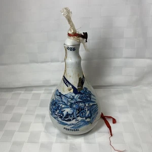 Real Vintcola ALFE Portugal pitcher blue oxen woman with stopper - Picture 1 of 8
