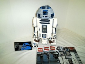 LEGO Star Wars #10225 R2-D2 UCS 100% Complete w/Instructions , Sticker & Minifig